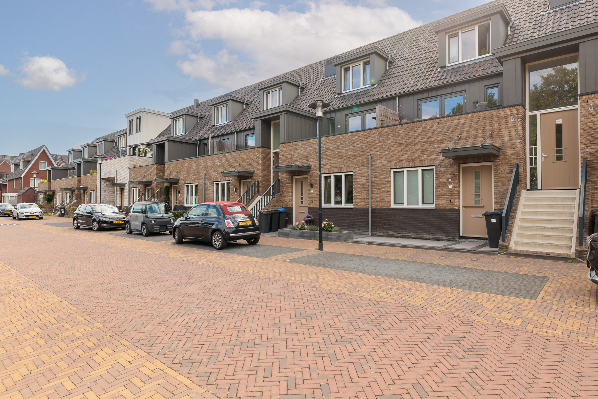 Dijkoever 31 , 2181 NK Hillegom 5