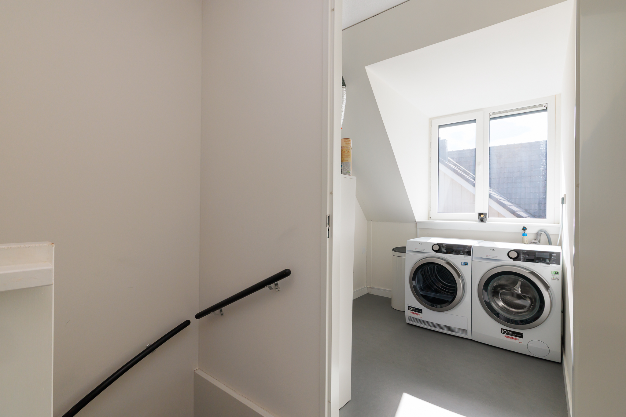 Dijkoever 31 , 2181 NK Hillegom 25